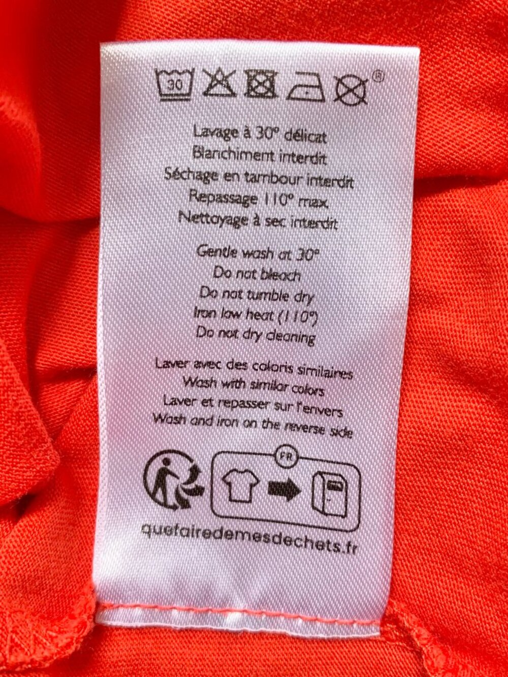 Like New Sezane Je T’aime Graphic Tee, Red/White, Size Medium - Picture 7 of 7